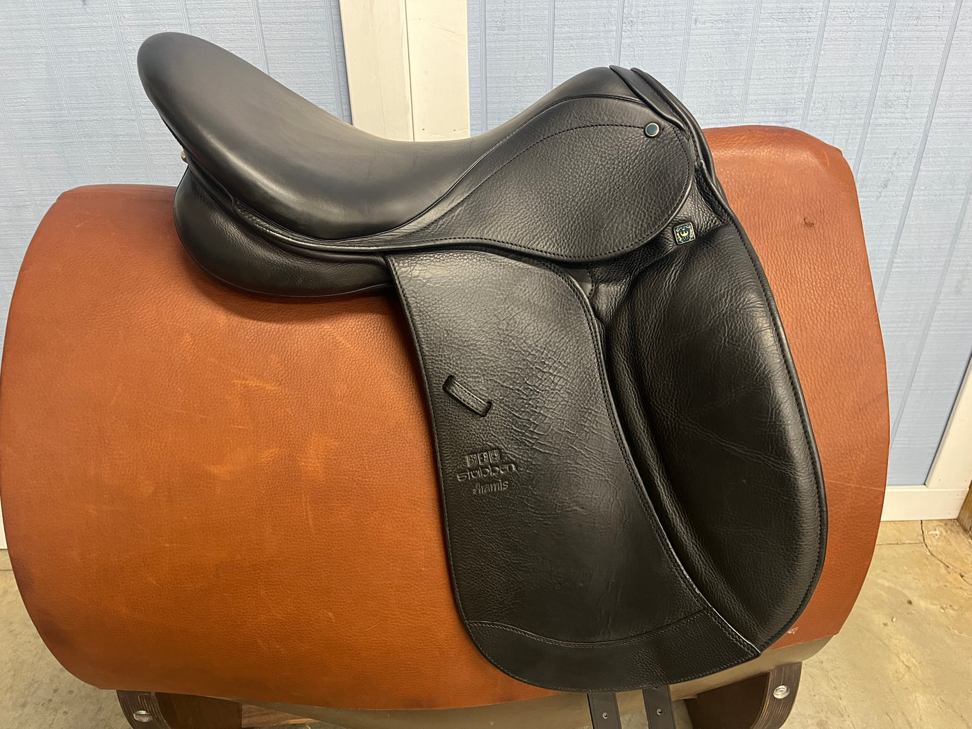 D Aramis *18"/27cm**Long Flap*