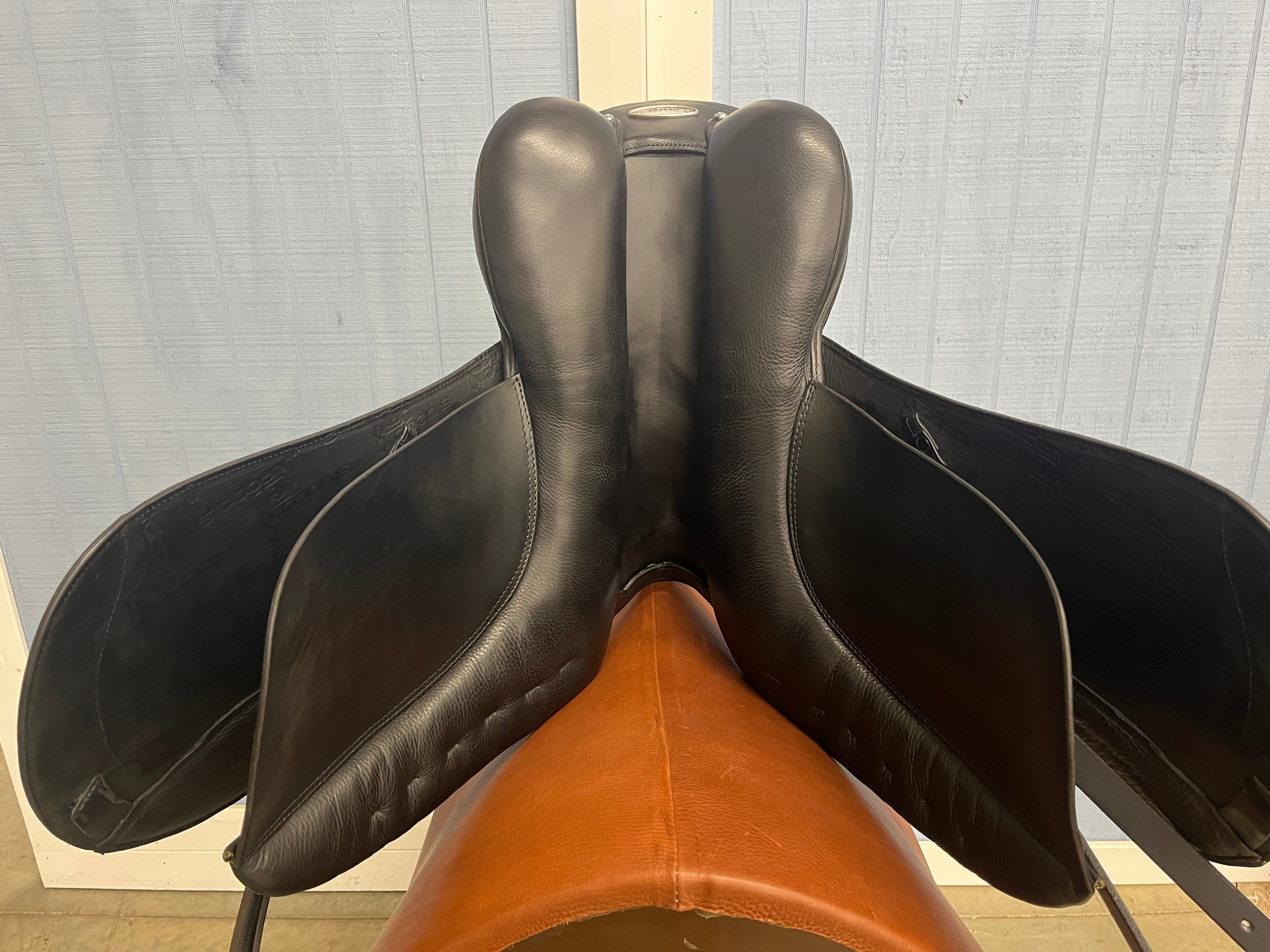 D Aramis *18"/27cm**Long Flap*