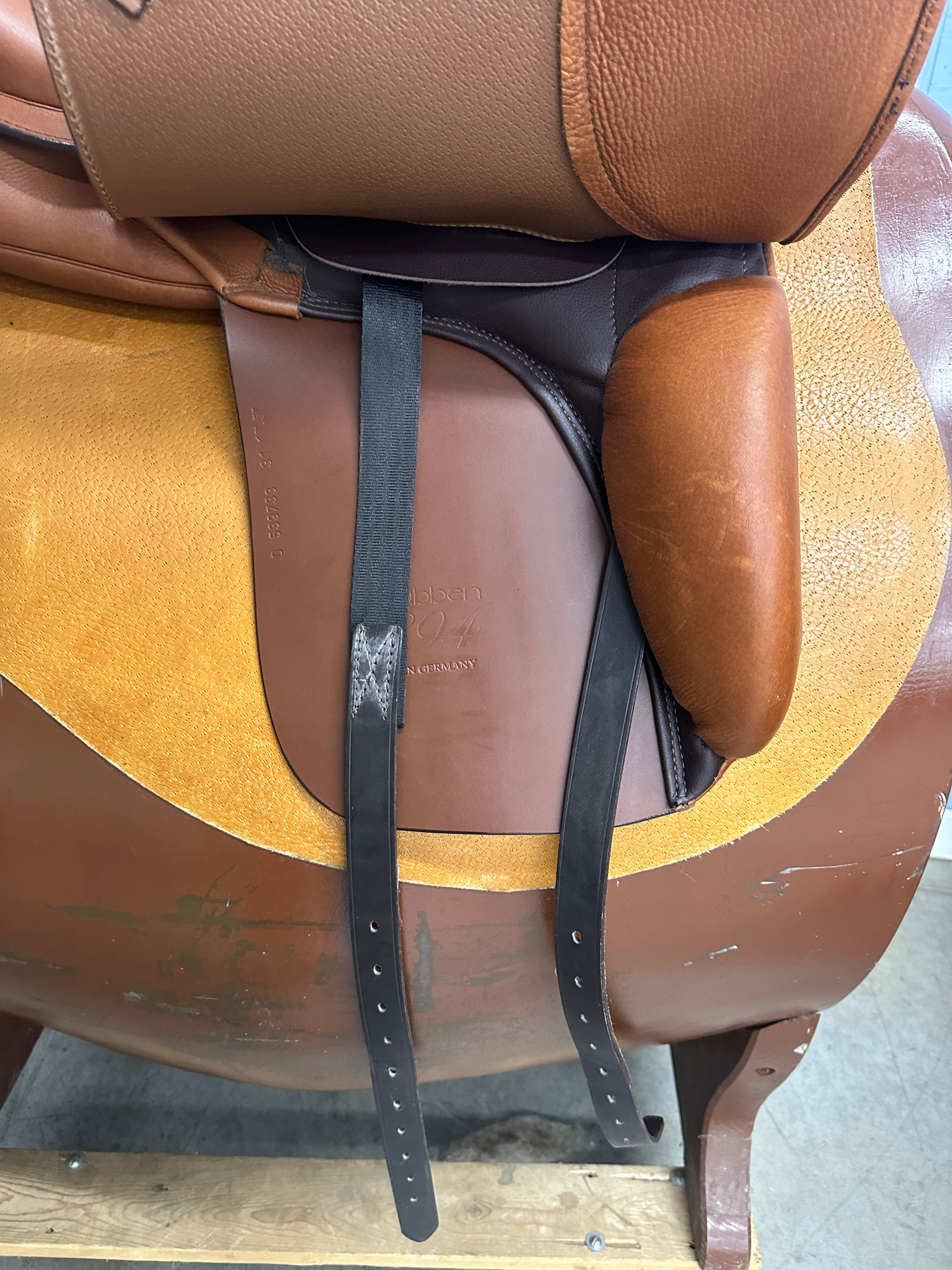 D 1894 17.5"31cm Short Flap