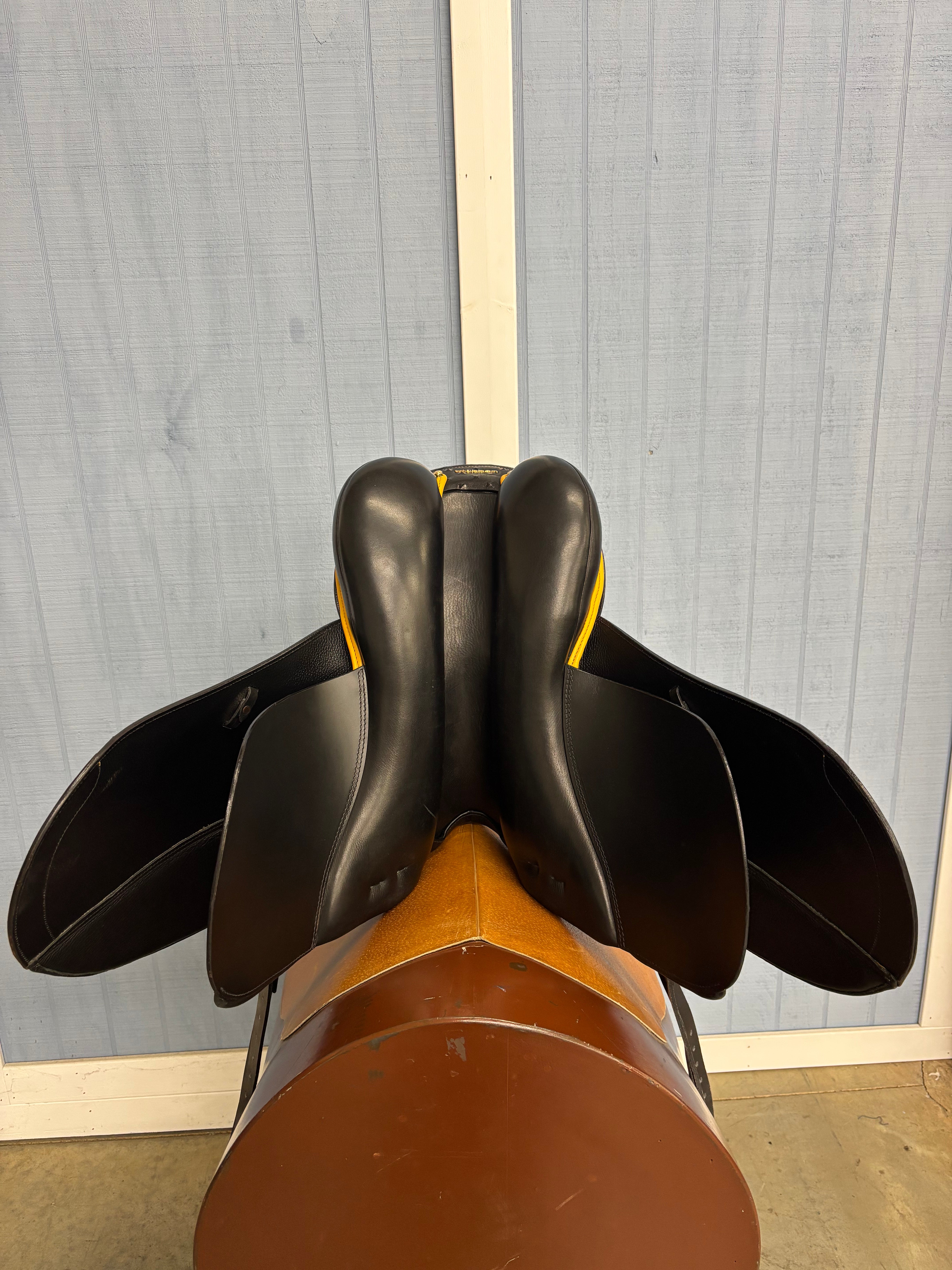 D Genesis 18"/28cm