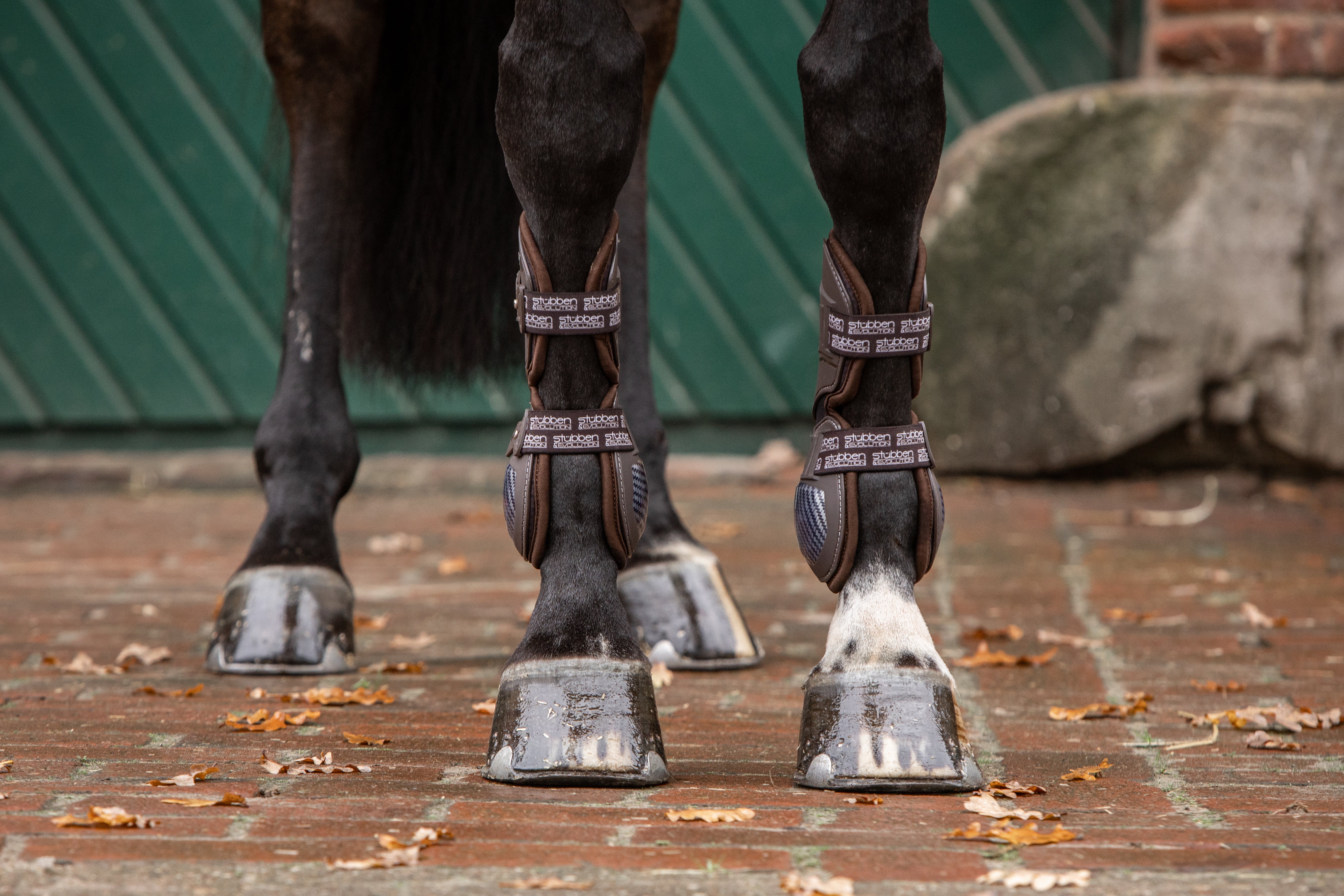 Hybrid Carbon Tendon Boots
